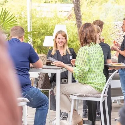 health_congress netzwerken-am-tisch